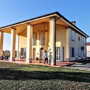 Di Andrea Bertolino 4*, Argelato Italia